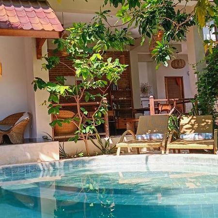 Hotel Soraya Yoga Wellness Center Gili Trawangan Esterno foto