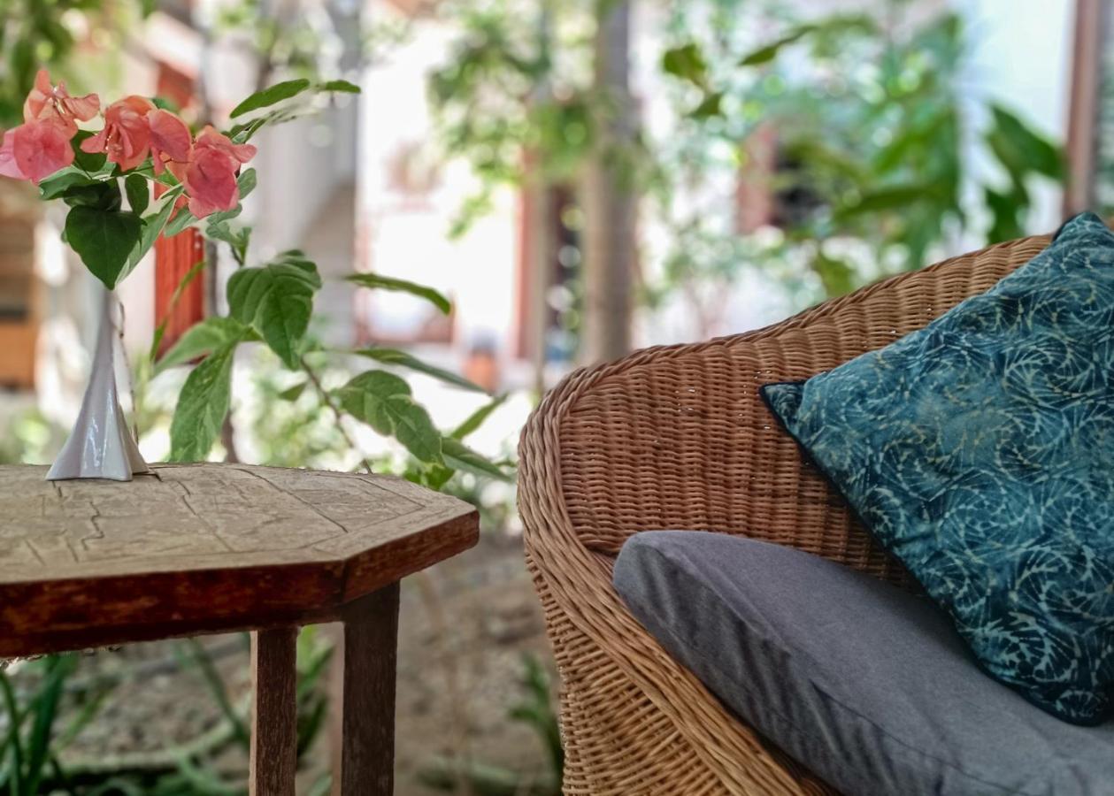 Hotel Soraya Yoga Wellness Center Gili Trawangan Esterno foto