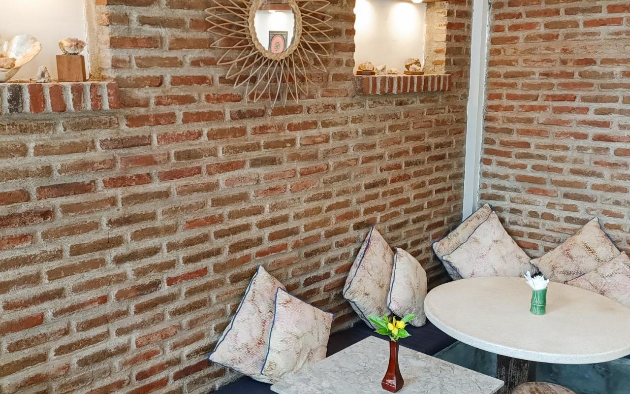 Hotel Soraya Yoga Wellness Center Gili Trawangan Esterno foto
